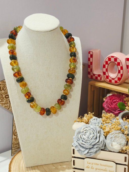 COLLIER