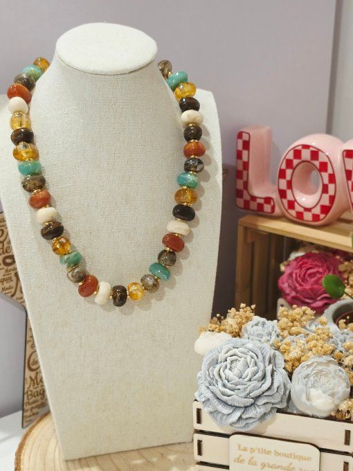 COLLIER