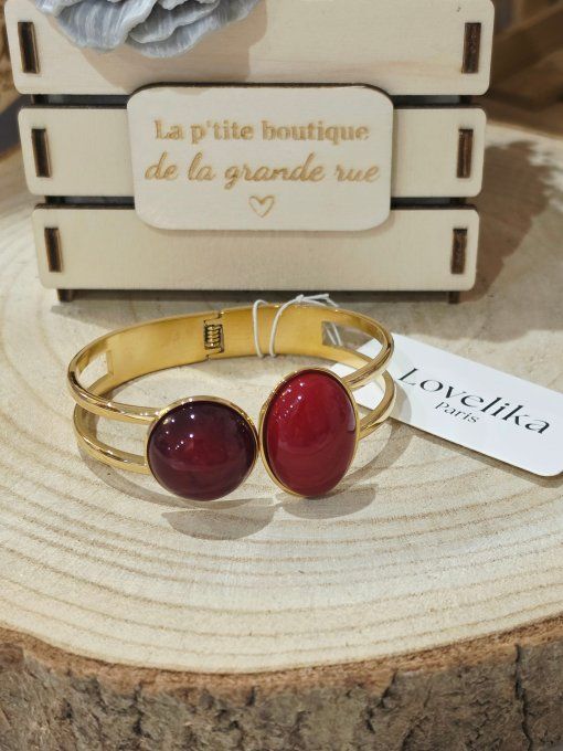 BRACELET