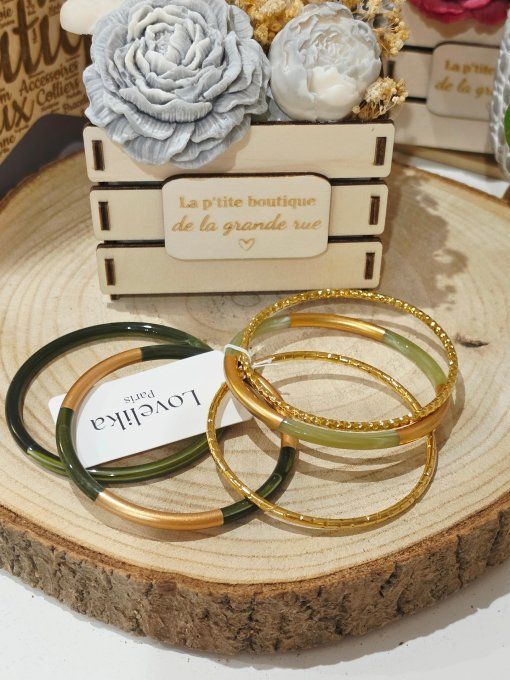 BRACELET