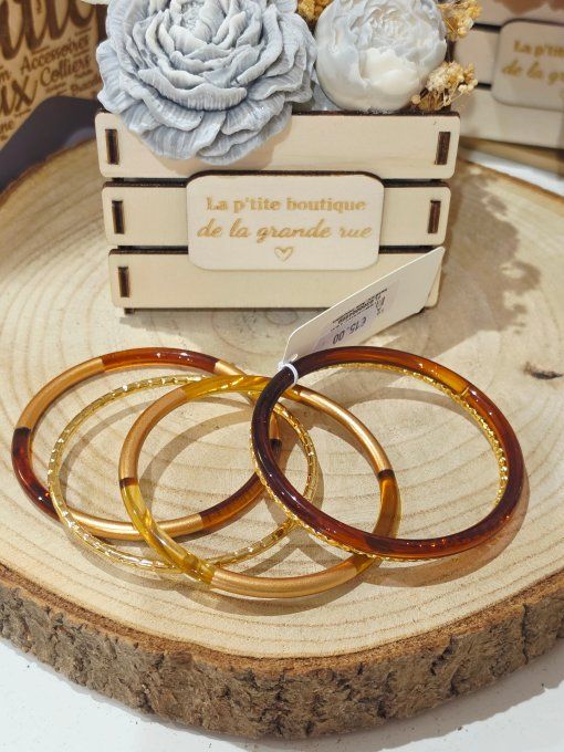 BRACELET