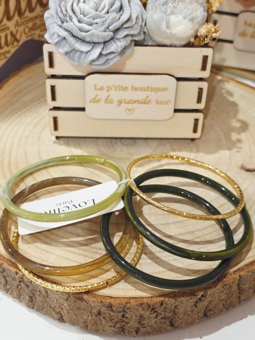 BRACELET