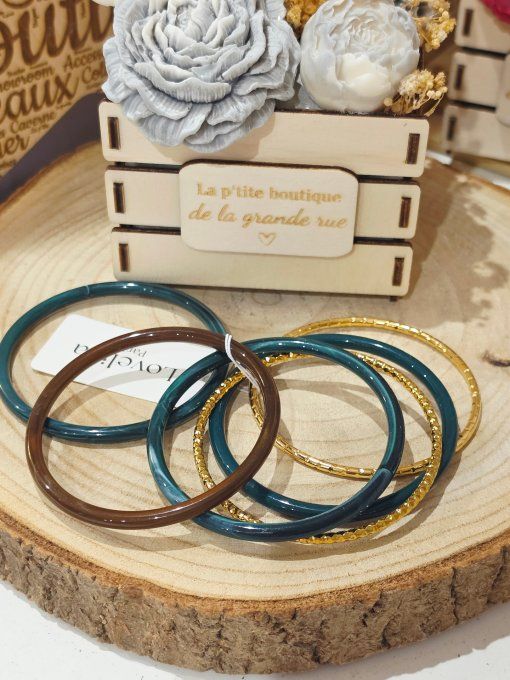 BRACELET
