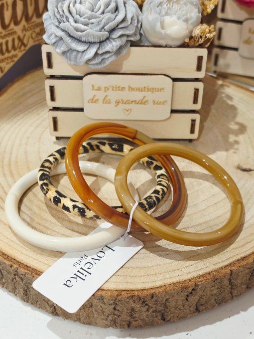 BRACELET