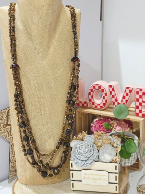 COLLIER