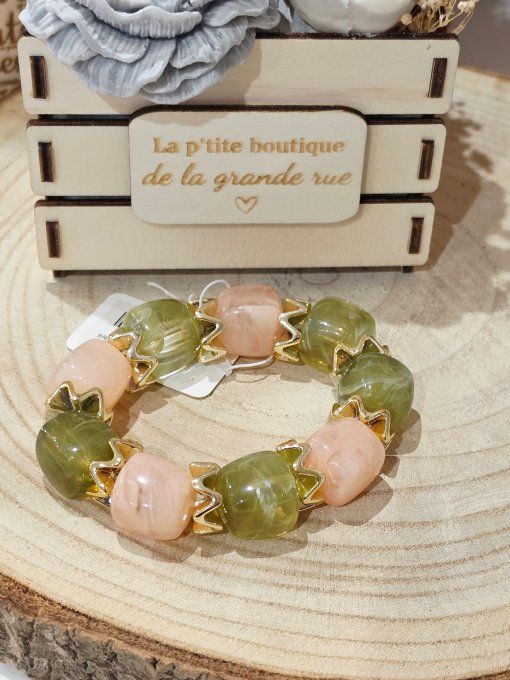 BRACELET