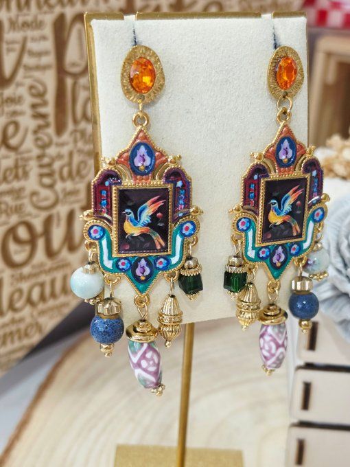 BOUCLES D'OREILLES