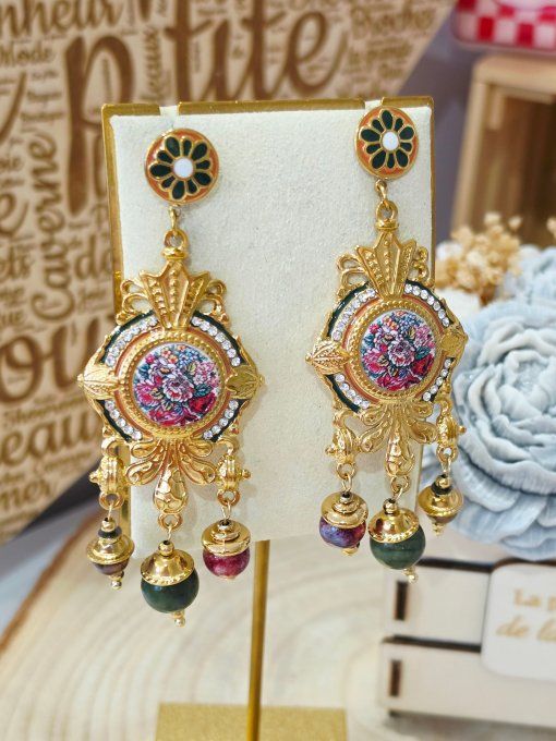 BOUCLES D'OREILLES