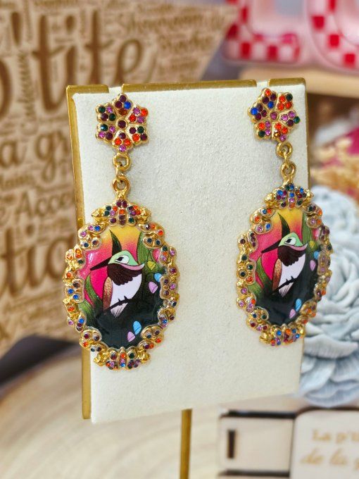 BOUCLES D'OREILLES