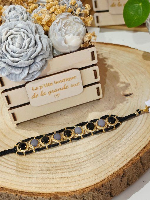BRACELET