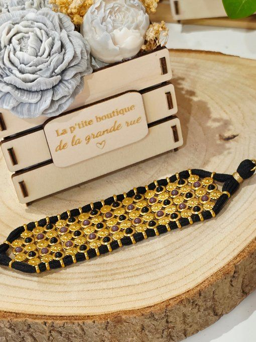 BRACELET