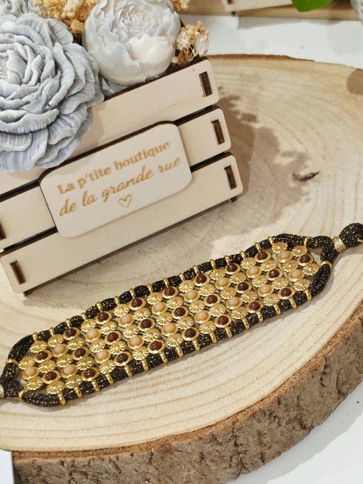 BRACELET