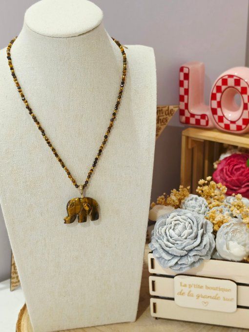 COLLIER