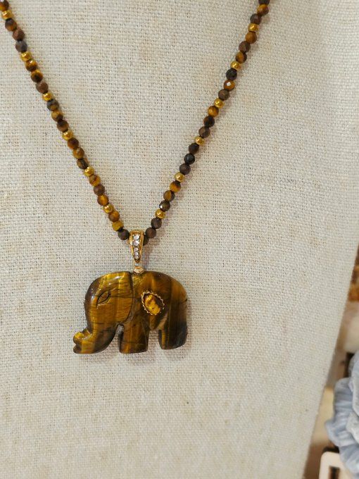 COLLIER