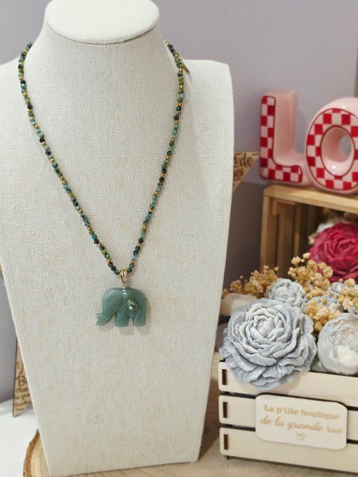 COLLIER