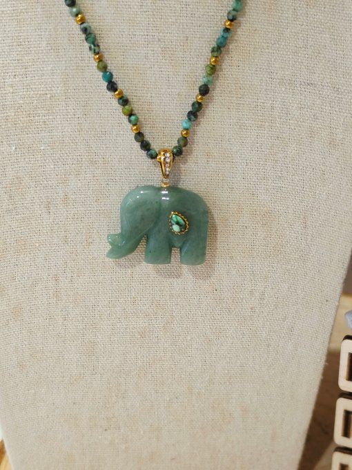 COLLIER