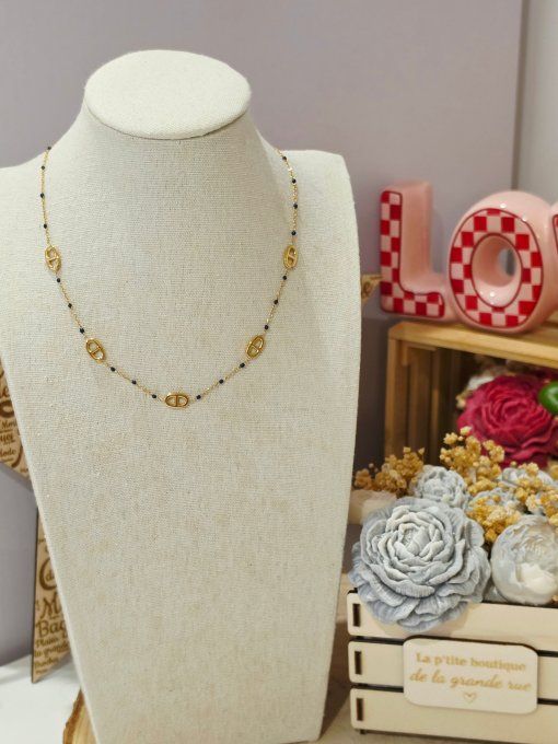 COLLIER