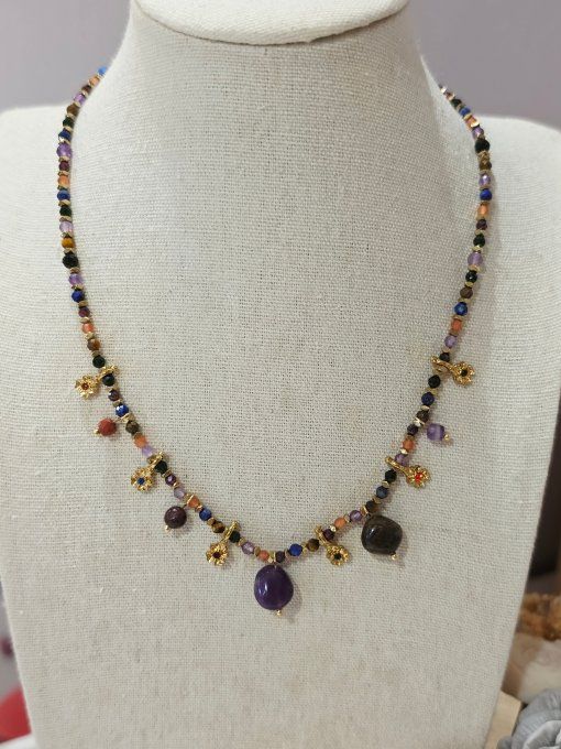 COLLIER