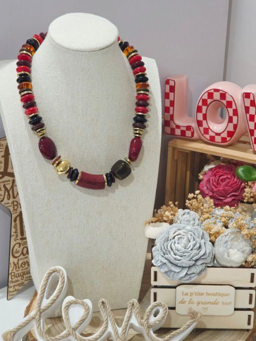 COLLIER