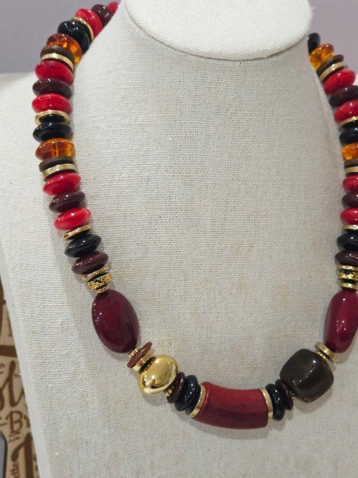 COLLIER