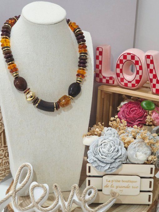 COLLIER