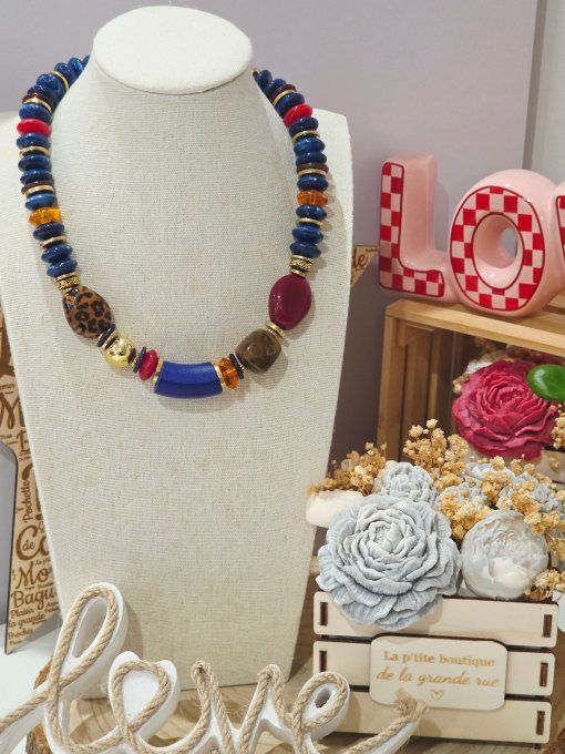 COLLIER