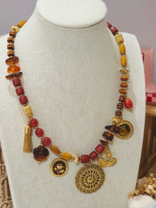 COLLIER