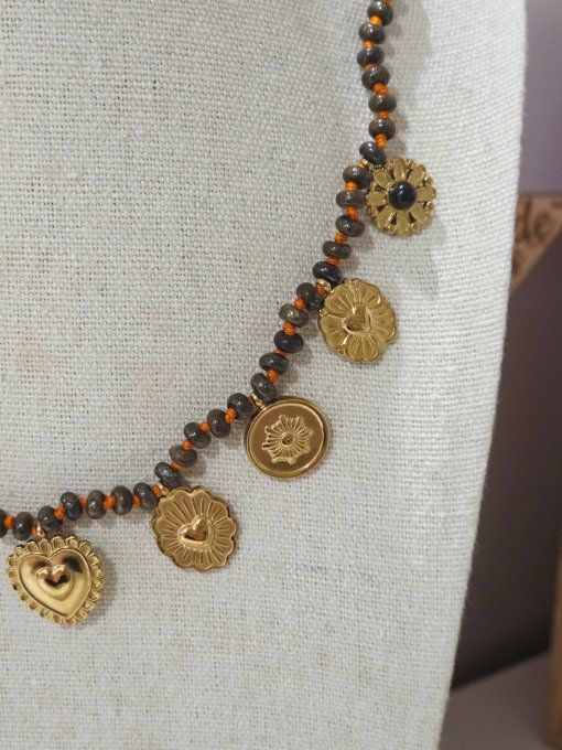 COLLIER