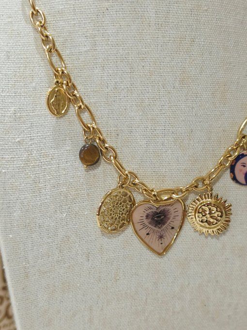 COLLIER