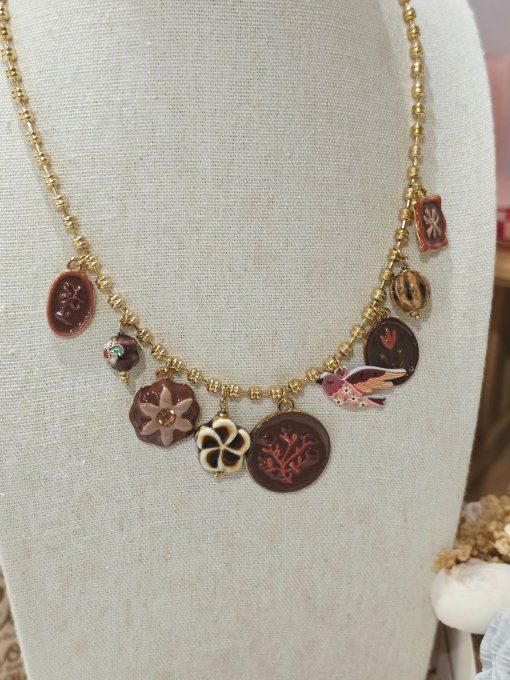 COLLIER