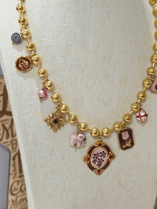 COLLIER