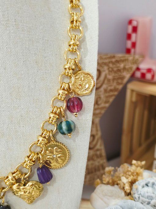 COLLIER