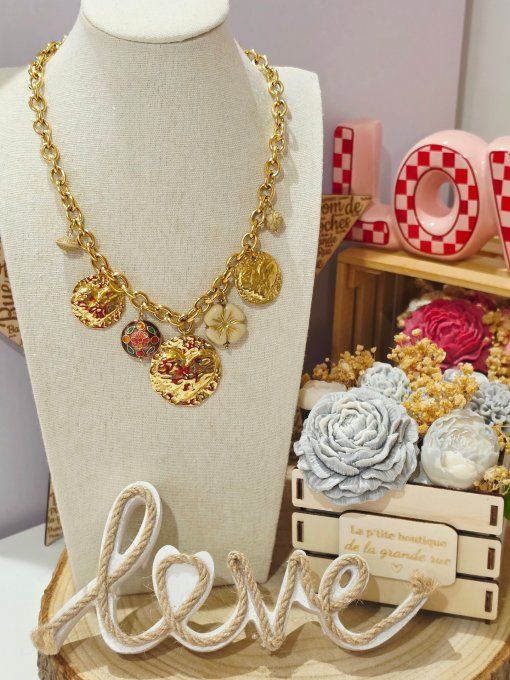 COLLIER