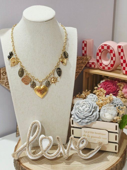 COLLIER