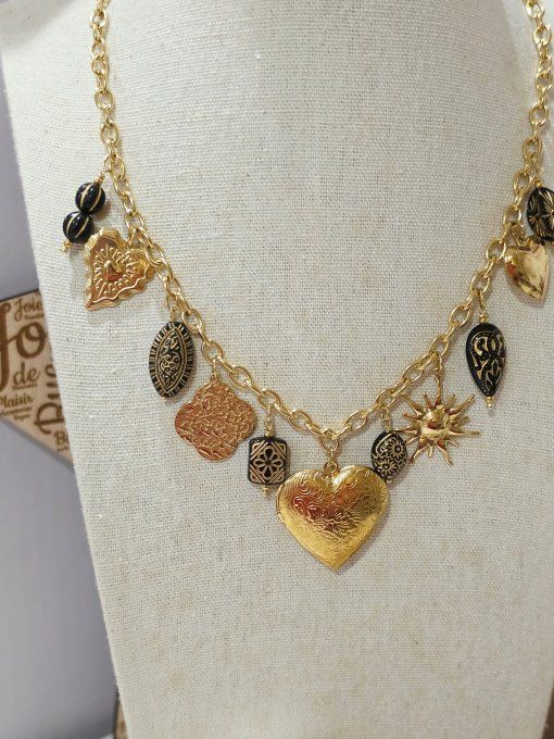 COLLIER