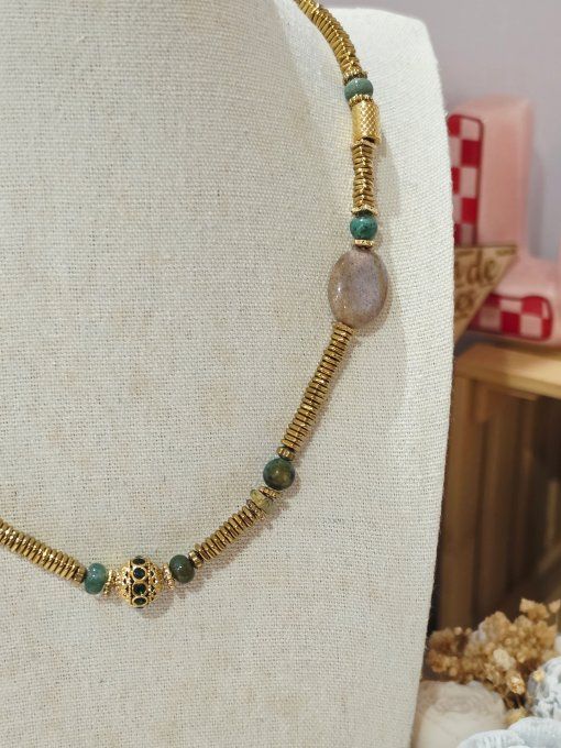 COLLIER