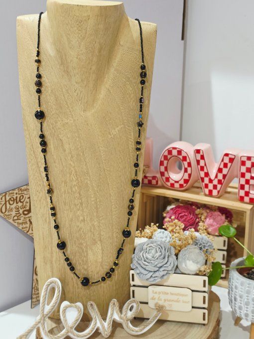 COLLIER