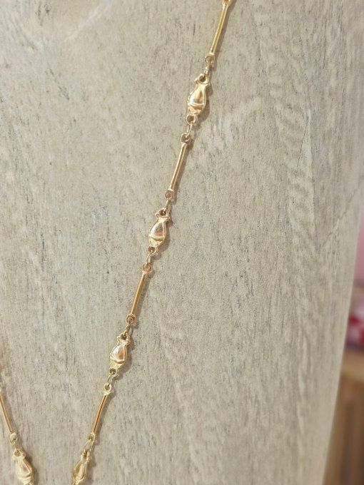 COLLIER