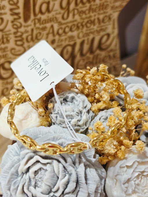 BRACELET