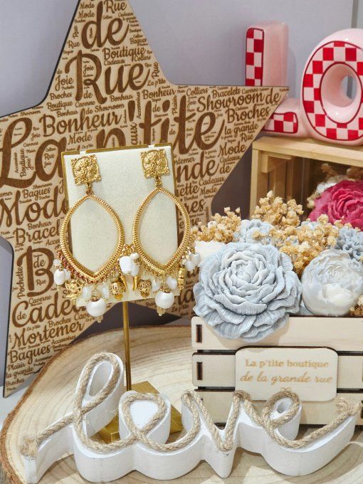 BOUCLES D'OREILLES
