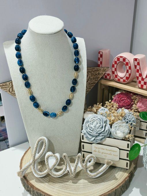 COLLIER