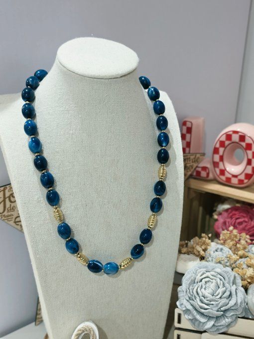COLLIER