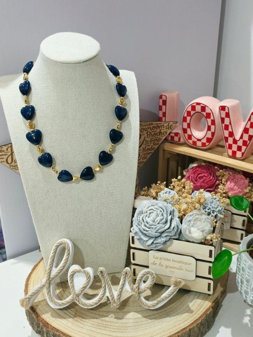 COLLIER