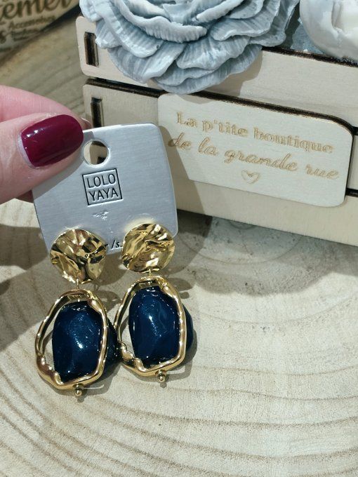 BOUCLES D'OREILLES