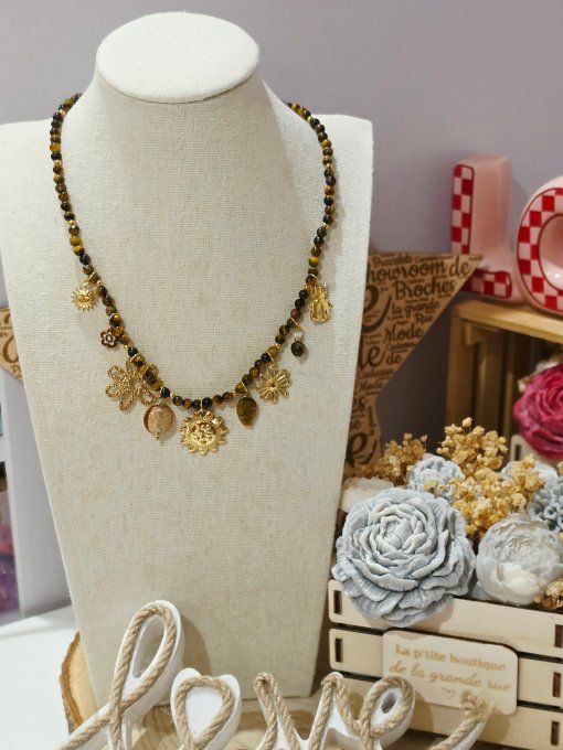 COLLIER