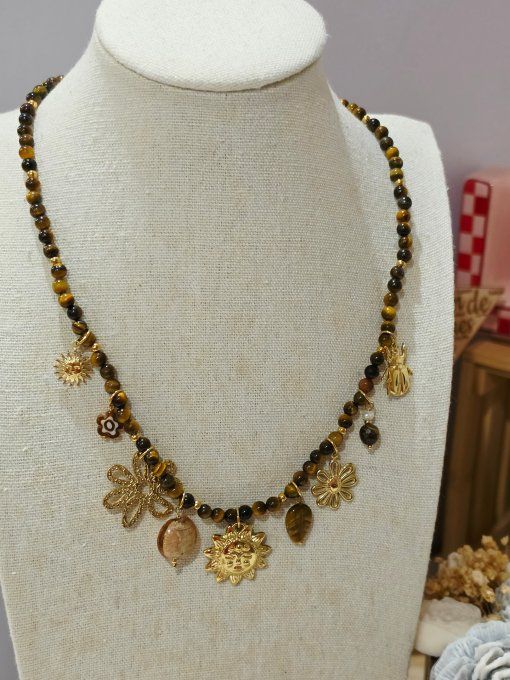 COLLIER