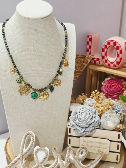 COLLIER