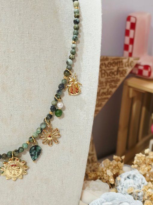 COLLIER