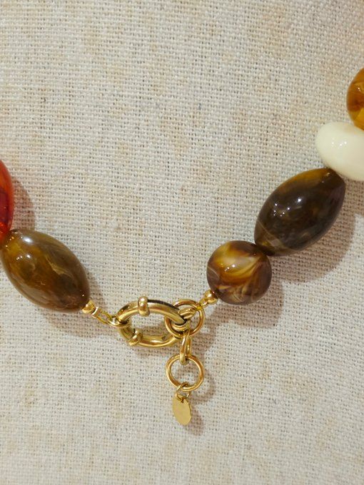 COLLIER