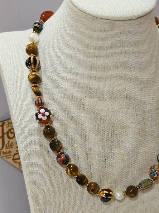 COLLIER